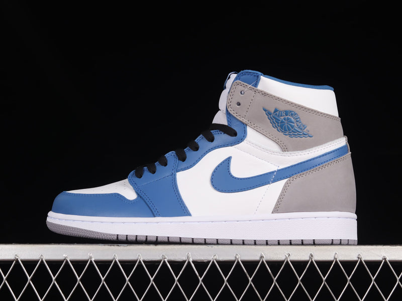 Air Jordan 1 Retro - True Blue