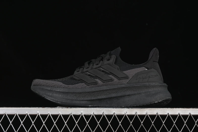 Y-3 Ultraboost 5 – Triple Black