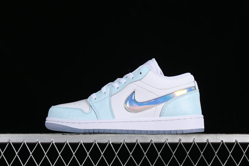 Nike Air Jordan 1 Low SE GS - Glacier Blue