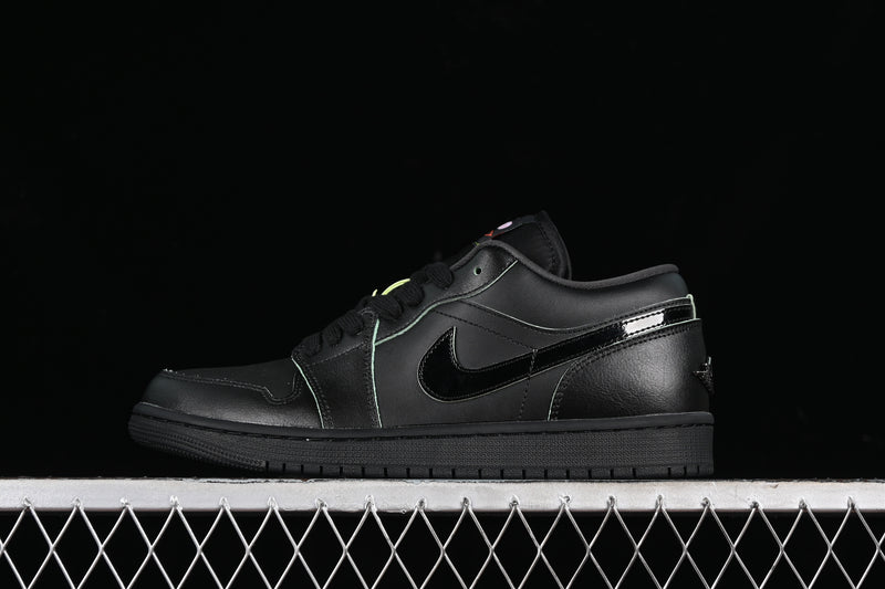 Nike Air Jordan 1 Low SE - Black Cat Mascot