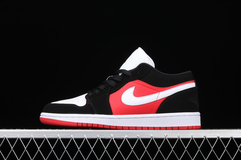 Air Jordan 1 Low SE - Black Toe